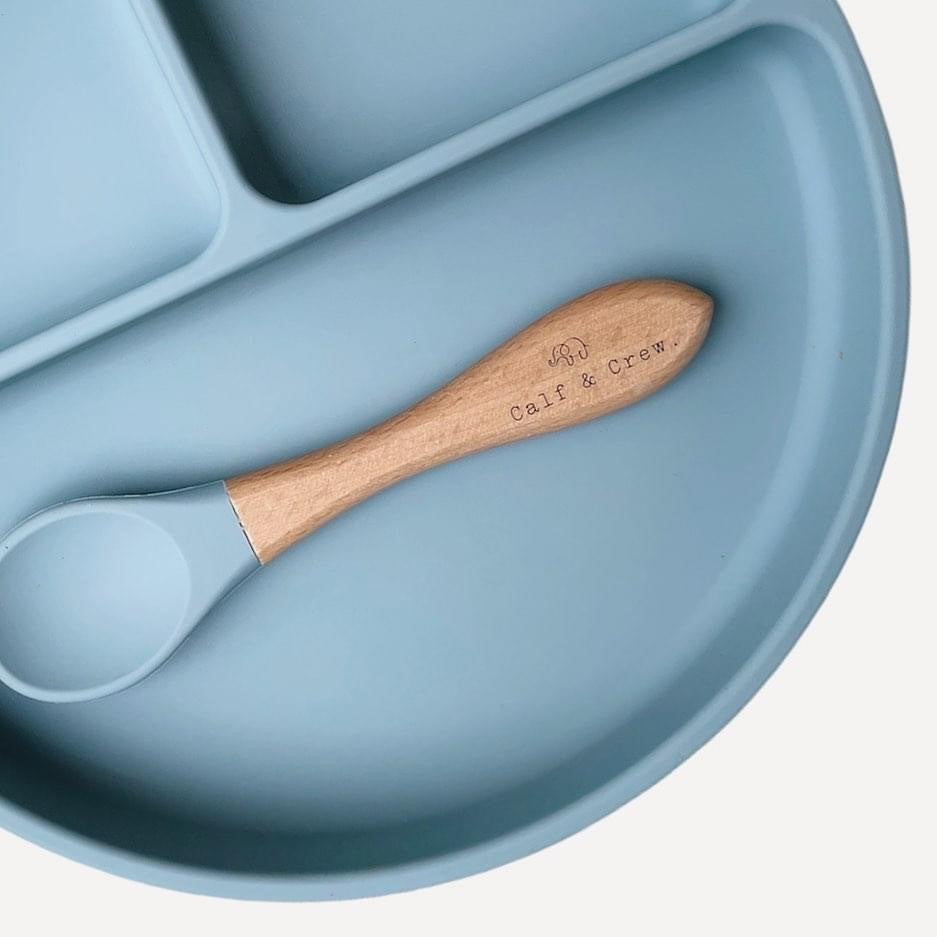 Calf & Crew Suction Divider Plate & Beechwood Spoon - Baby Blue